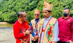 Deddy Sitorus: Jokowi dan Prosesi Injak Kepala Kerbau, Polemik yang Tak Ada Habisnya