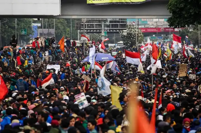 Demo Hari Ini: Berita Terkini dari Berbagai Penjuru Dunia
