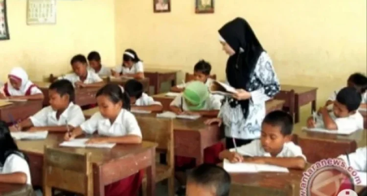 Dunia Pendidikan Terancam: Dosen Menghadapi Tantangan Mulai dari Gaji Rendah Hingga Pelecehan