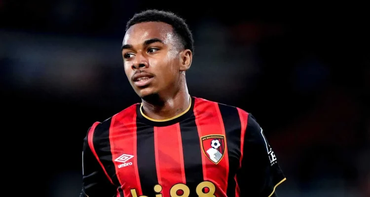 Eli Junior Kroupi Cedera dan Dilepas dari Daftar Transfer Tottenham