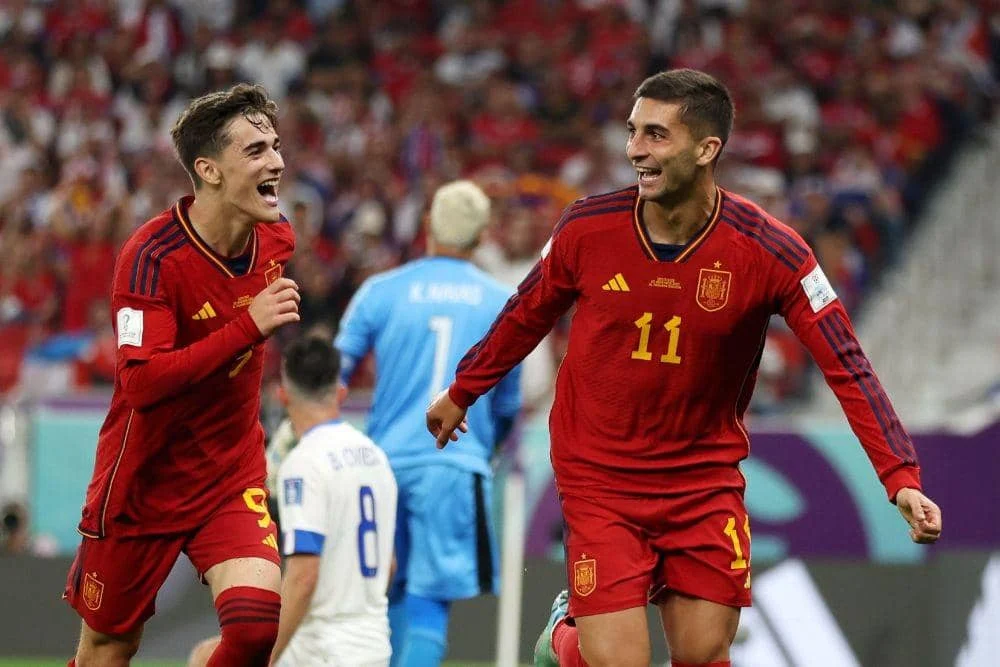 Ferran Torres: Bintang Spanyol yang Mengundang Kontroversi