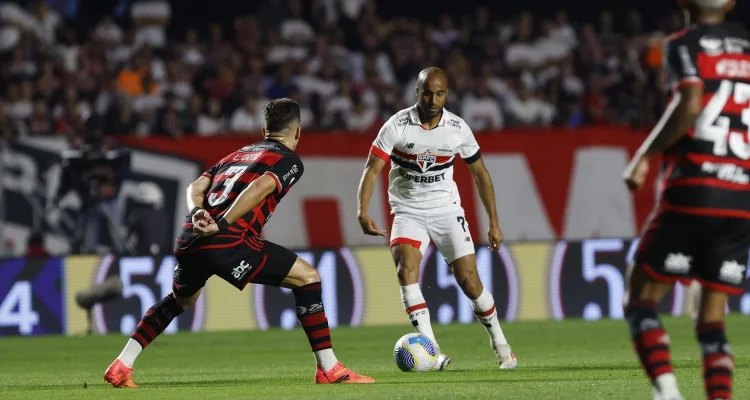 Flamengo dan São Paulo Berbagi Poin di Maracanã