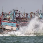 Gelombang Tinggi Mengancam Perairan Indonesia, Nelayan dan Masyarakat Pesisir Diminta Waspada