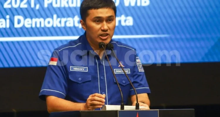 Herzaky Mahendra Putra: PDI-P Harus Jelas Dalam Posisi Politiknya