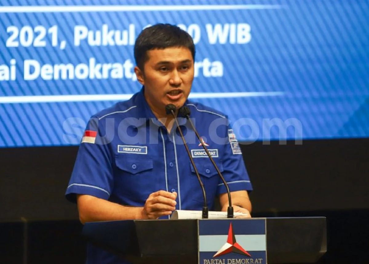 Herzaky Mahendra Putra: PDI-P Harus Jelas Dalam Posisi Politiknya