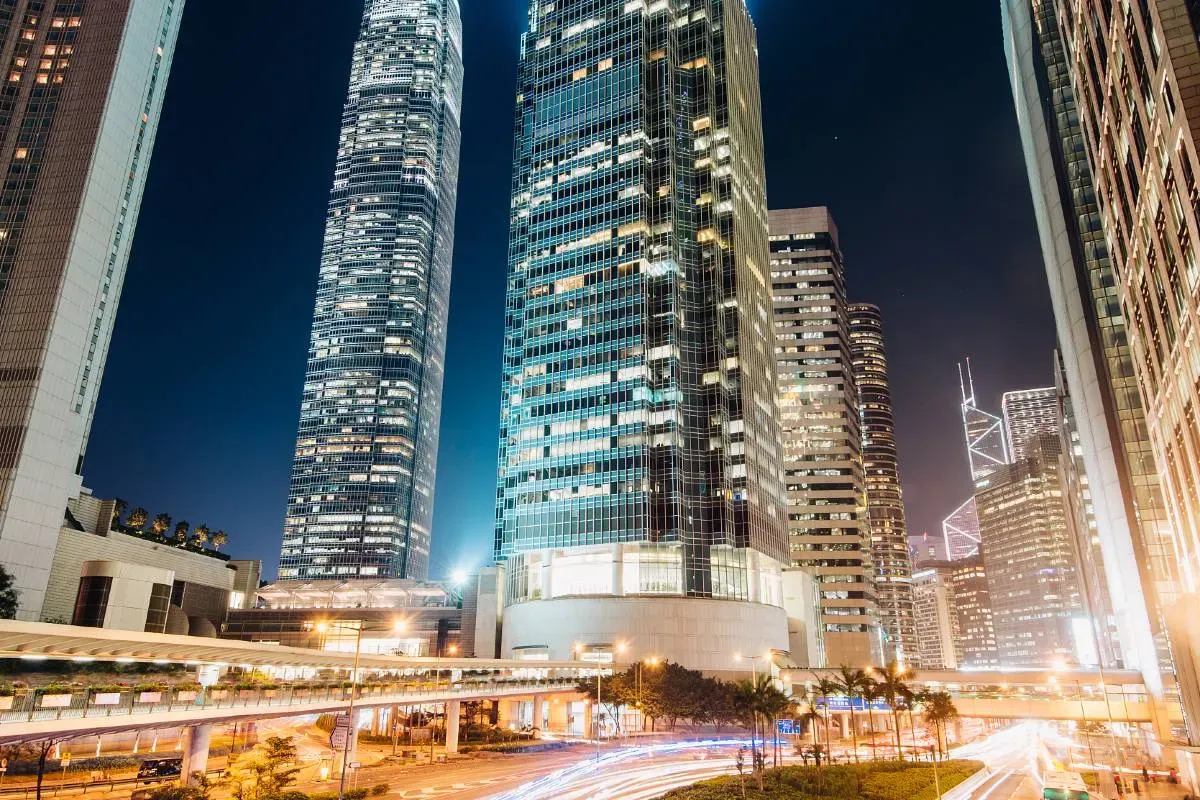 Hong Kong: Kota yang Tak Pernah Tidur, Dari IPO Shein Hingga Kejayaan Rope Skipping