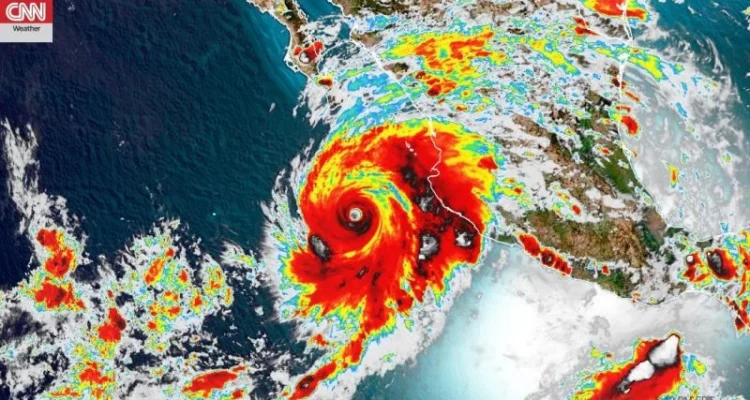 Huracán Genevieve Mengancam Meksiko, Berpotensi Menjadi Badai Kategori 3