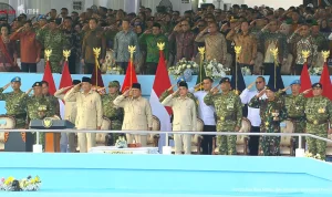 HUT Bhayangkara ke-80: Presiden Prabowo Beri Tanda Kehormatan dan Mahasiswa UI Gelar Aksi