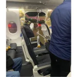 Insiden Mengerikan di Udara: Jendela Pesawat Ryanair Terlepas, Penumpang Nyaris Tersedot Keluar