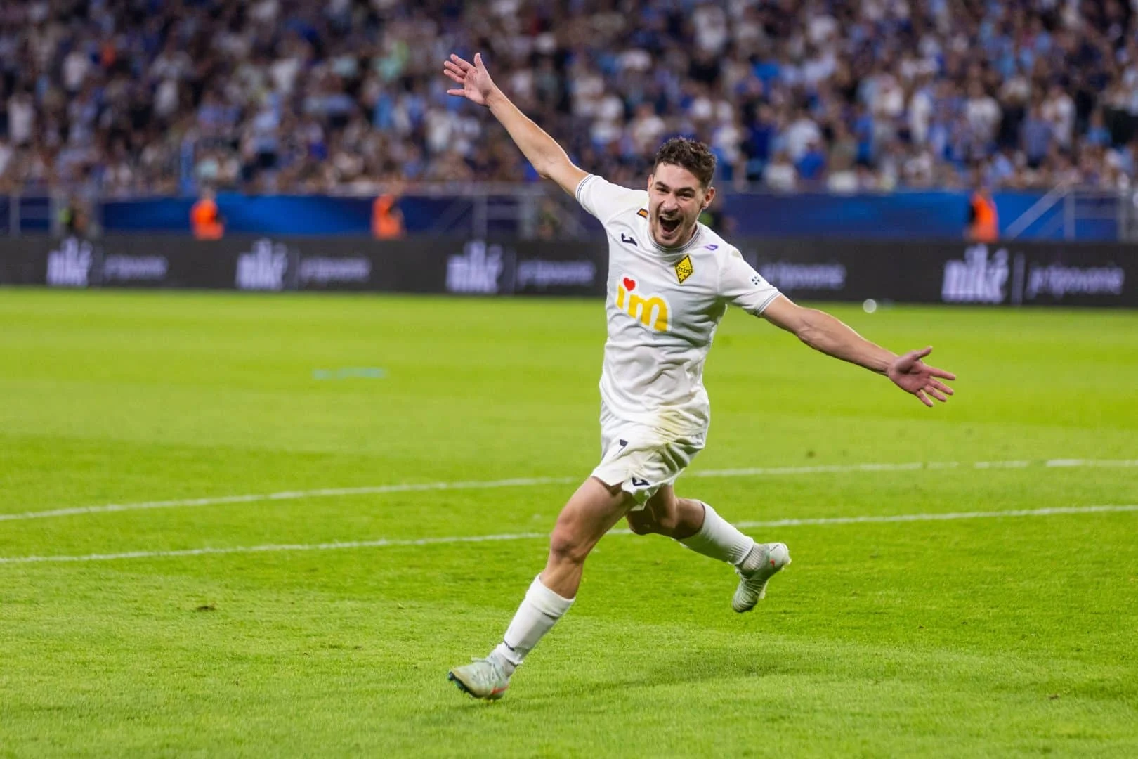 Kairat Almaty Raih Kemenangan Dramatis Atas Sutjeska Niksic di Champions League