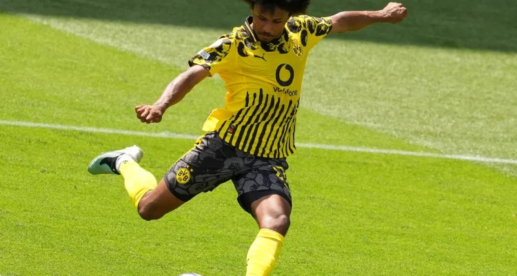 Karim Adeyemi Siap Tinggalkan Borussia Dortmund, FC Barcelona Menjadi Tujuan Utama