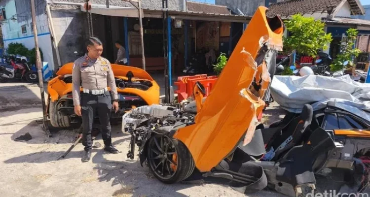 Kecelakaan Horor Andra ST: McLaren 720S Terbelah Dua di Sukoharjo