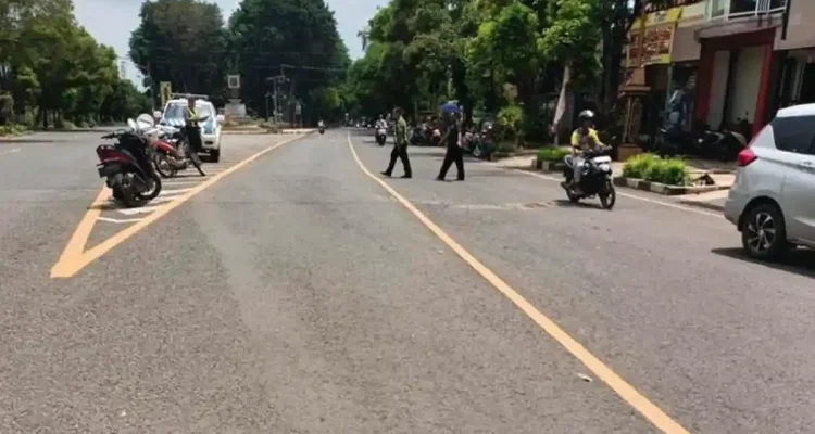 Kecelakaan Maut di Surabaya: Mahasiswa Tewas dalam Tabrakan Adu Banteng