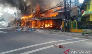 Kios di Indonesia: Antara Kebakaran, Penyegelan, dan Korupsi