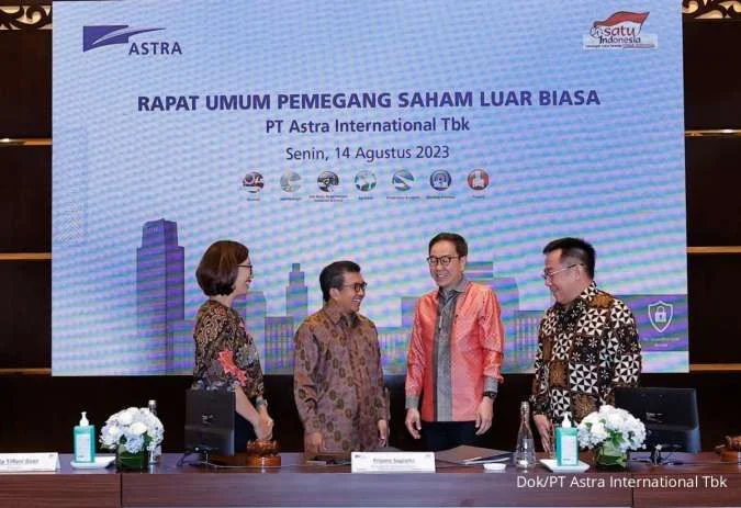 Komisaris: Pembaruan Data dan Pengangkatan Baru