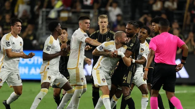 LA Galaxy Siap Hadapi LAFC di El Tráfico
