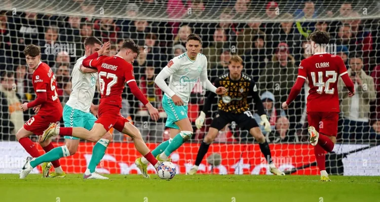 Lewis Koumas Mencetak Gol, Liverpool Menang Atas Sunderland Meski Joe Gomez Cedera