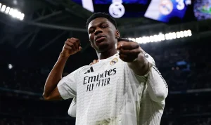 Manchester United Datangkan Kiper Baru dan Bidik Gelandang Elite Real Madrid