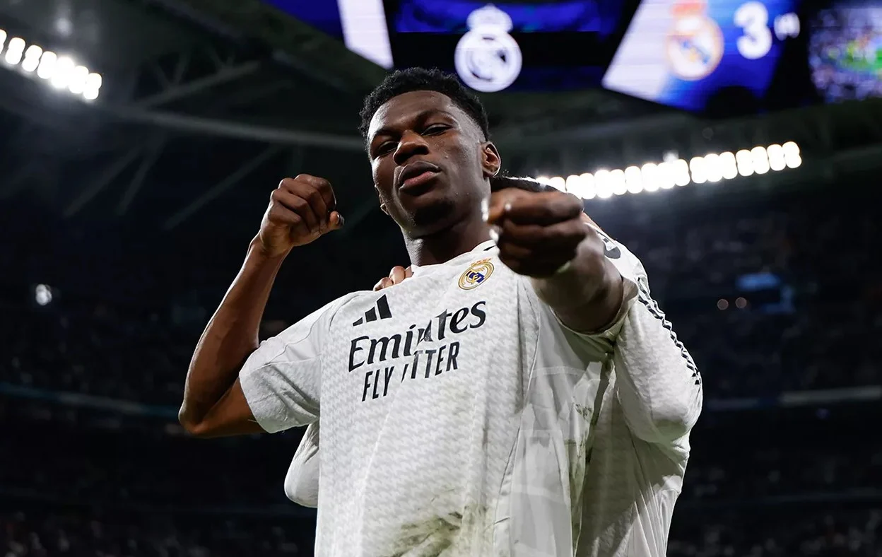 Manchester United Datangkan Kiper Baru dan Bidik Gelandang Elite Real Madrid