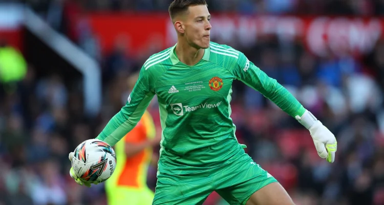 Manchester United Incar Manu Kone, Radek Vitek Jadi Pilihan Untuk Gantikan De Gea?