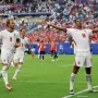 Martinez dan Bellingham Bawa Argentina dan Inggris ke Semifinal Piala Dunia