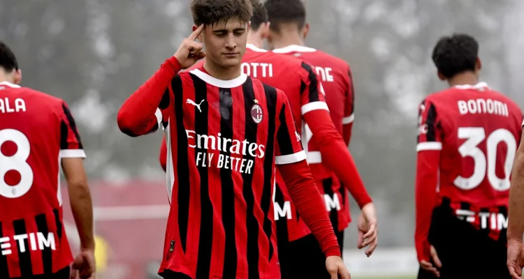 Mattia Liberali Pilih Como, AC Milan Kehilangan Peluang