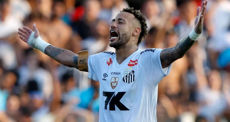 Neymar Dennykan Tuduhan Menghina Rekan Setimnya di Santos