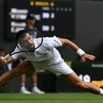 Novak Djokovic Capai Babak Ketiga Wimbledon dengan Mengalahkan Stefanos Tsitsipas