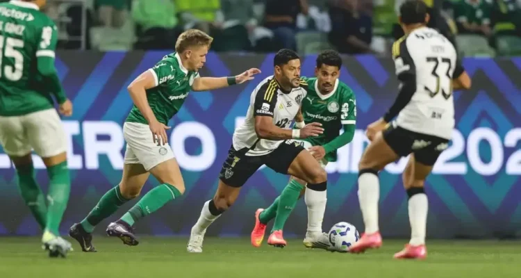 Palmeiras Siap Tandingi Atlético-MG dengan Skema Tiga Bek
