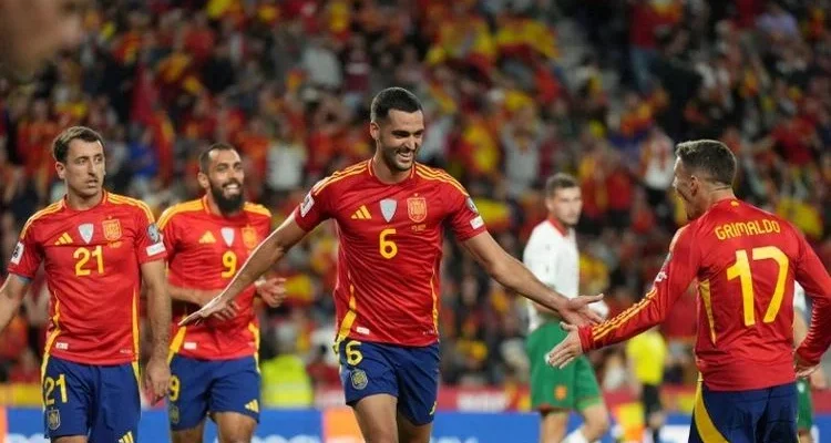 Pedro Porro Bintang Spanyol yang Membawa Timnya ke Final Piala Dunia 2026