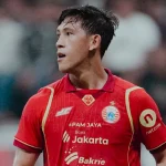 Pemain Sepak Bola: Persija, AC Milan, dan Fulham dalam Pencarian Pemain Baru