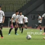 Pertandingan Persahabatan Seru: Dari Ajax hingga Timnas Indonesia U-17