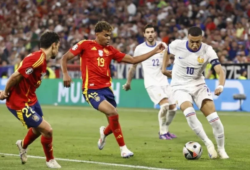 Pertarungan Sengit di Semifinal Piala Dunia: Prancis vs Spanyol