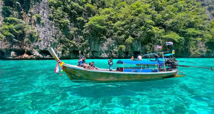 Porto dan Phuket Jadi Sorotan: Dari Sepak Bola hingga Wisata