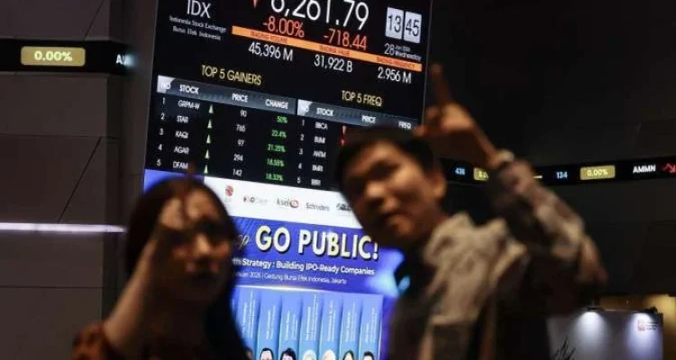 Saham FORU Meraup Dana Rp 27,1 Triliun dari Rights Issue, IHSG Melemah