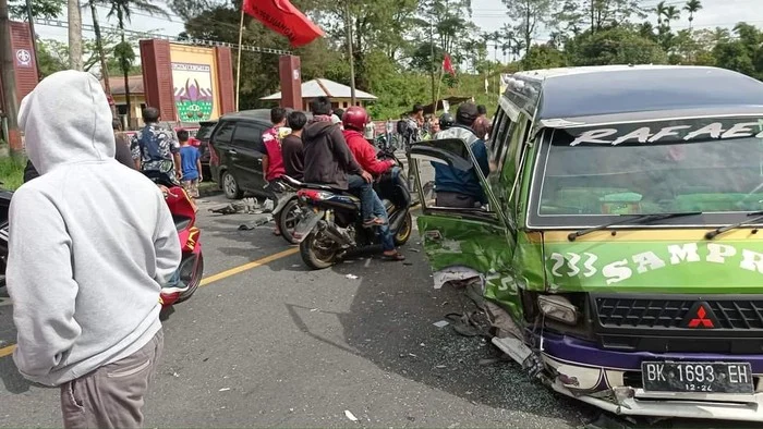 Tabrakan Beruntun di Sibolangit: 2 Orang Tewas, Banyak Korban Luka