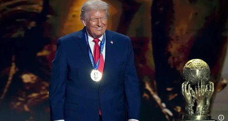 Trump Tampil di Piala Dunia, Sempat Mengalami Momen Awkward