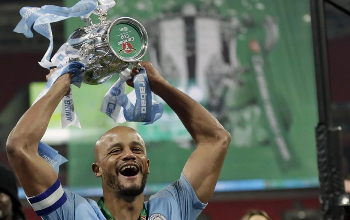 Vincent Kompany Berperan dalam Karier Pemain Muda di Manchester City dan Bayern Muenchen