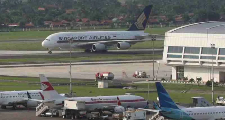 Airbus A380, Pesawat Terbesar di Dunia, Mendarat Perdana di Bandara Soekarno-Hatta