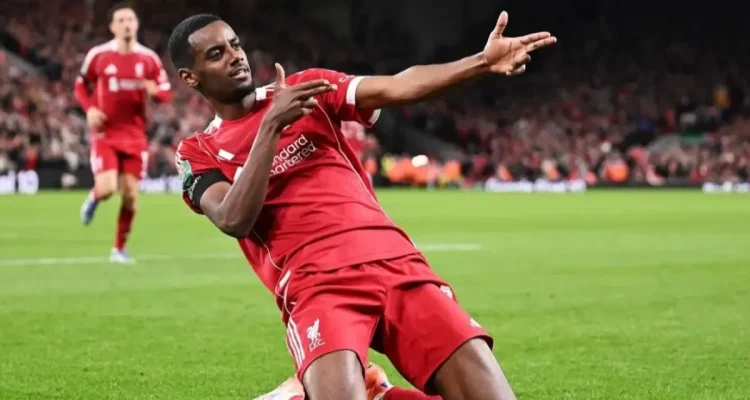 Alexander Isak Siap Bersinar di Liverpool Setelah Pergiannya Mo Salah