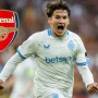Arsenal dan Manchester United Berebut Tangan Christos Tzolis, Siapa yang Akan Berhasil?