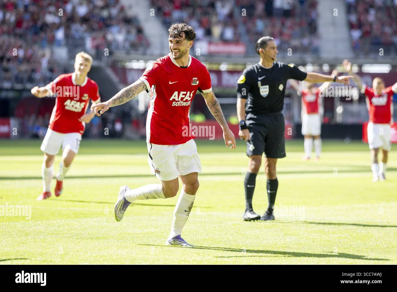 AZ Alkmaar Tampil Kuat di Eredivisie, Calvin Stengs dan Troy Parrott Jadi Sorotan