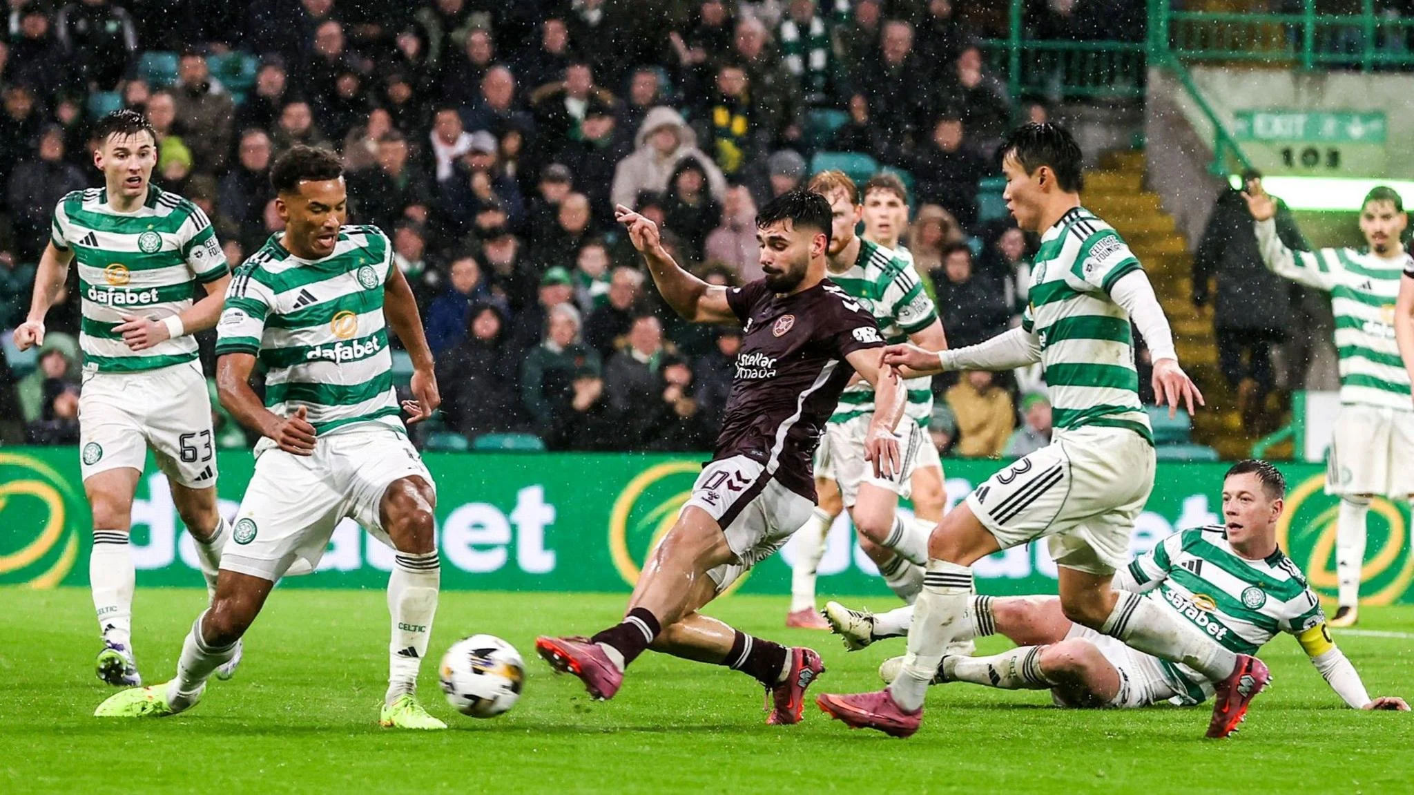 Celtic FC Siap Tingkatkan Minat pada Pemain Hearts, Braga