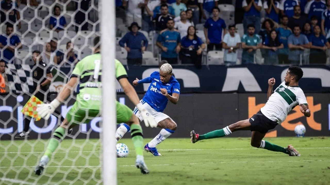 Coritiba vs Cruzeiro: Pedro Morisco dan Matheus Pereira Jadi Sorotan