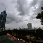 Cuaca Jakarta Besok: Cerah Berawan dengan Potensi Hujan Ringan