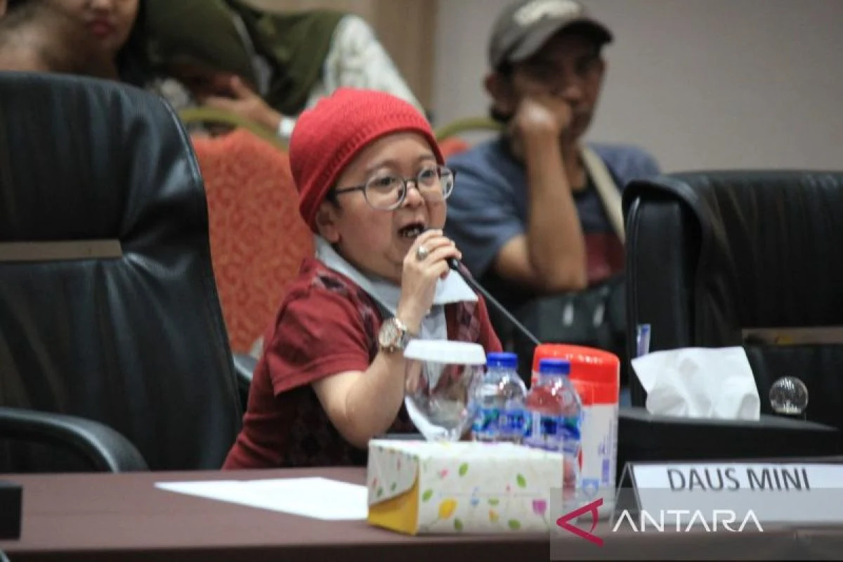 Daus Mini Menghadapi Ancaman Pembunuhan dan Pencatutan Identitas di Media Sosial