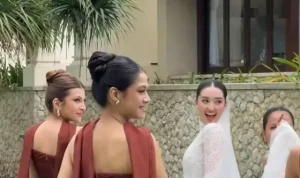 Dea Annisa Tampil Anggun dengan Hijab di Momen Pernikahan dengan Mazaki Ahmad