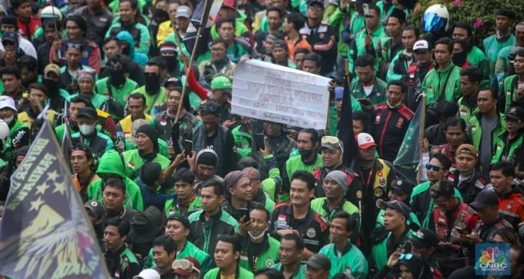 Demo dan Unjuk Rasa Menandai Awal Pekan Ini