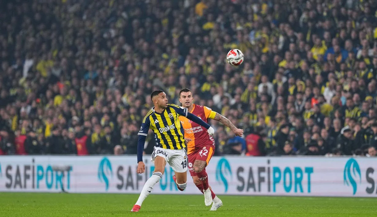 Galatasaray dan Fenerbahçe Berebut Bintang Sepakbola Dunia