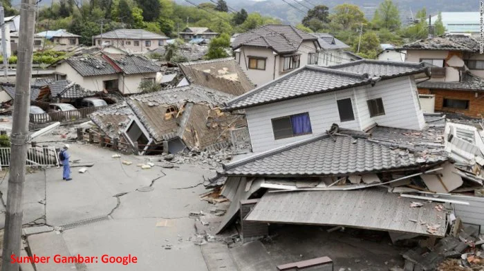 Gempa Bumi Kumamoto: Korban Meninggal 39 Orang, Sampah Rumah Tangga Menumpuk